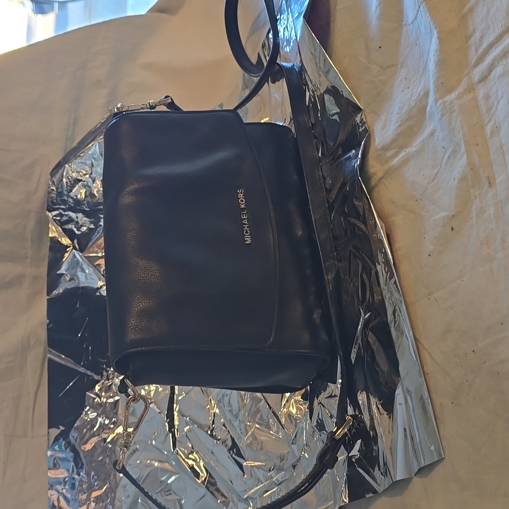 Michael Kors Small Crossbody handbag Black.